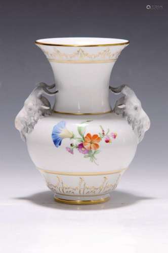 vase, KPM, Berlin, Middle of 20th c., porcelain