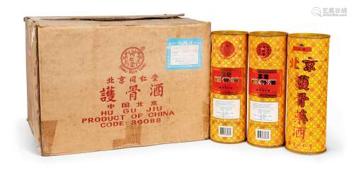 2003年产北京同仁堂出口美国“皇牌护骨酒”（大瓶装）