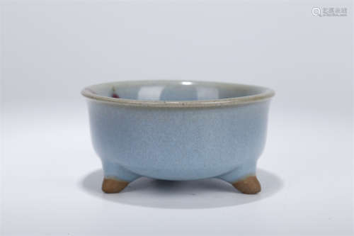 A Tripod Porcelain Censer, Jun Kiln.