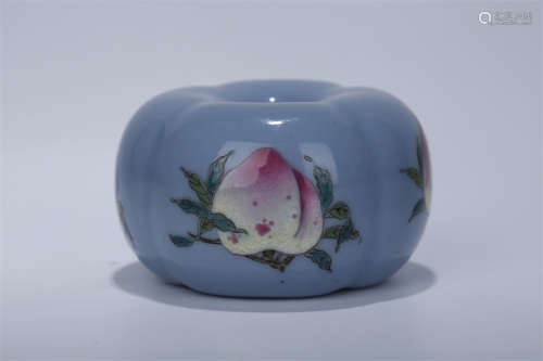 A Rose Porcelain Water Pot 