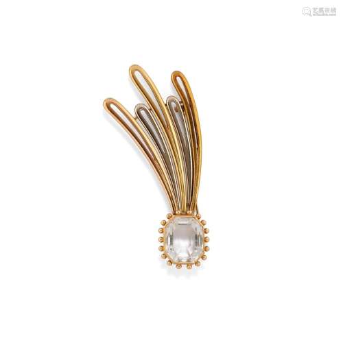 A 18K yellow gold and quartz brooch