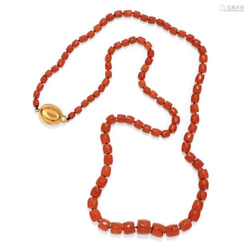 A 18K gold and coral necklace