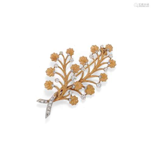 A 18K two-color gold and diamond brooch