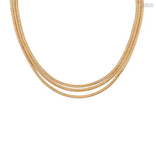 A 18K yellow gold necklace, circa 1960