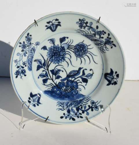 Chinese porcelain dish, blew with chrysanthemums, 18th centu...
