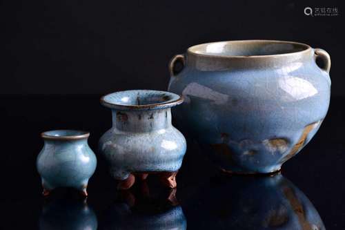 Two Chinese jun ware censers and a two earred jar, Yuan/Ming...