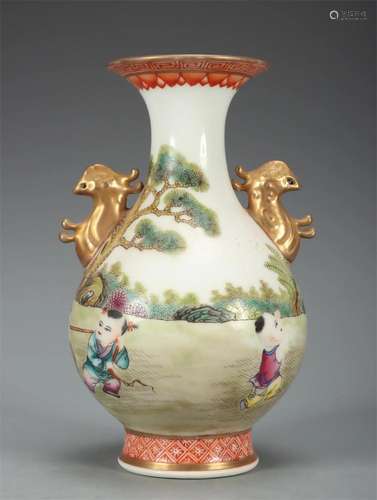 A Chinese Famille Rose Porcelain Vase