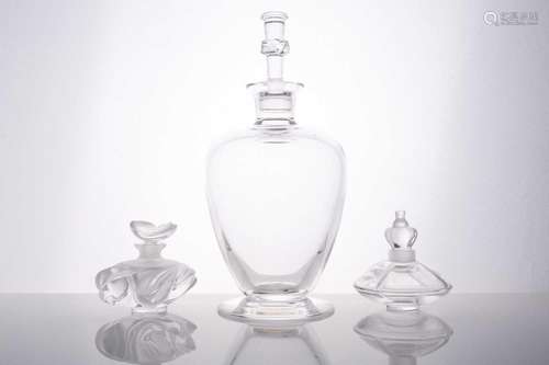 A modern Lalique France clear glass decanter of shouldered f...