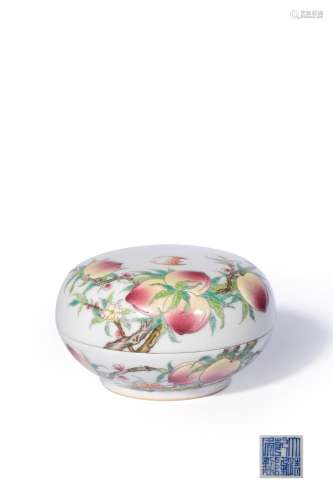 A FAMILLE-ROSE 'PEACH' BOWL AND COVER.QING PERIOD