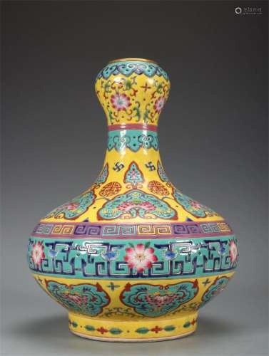 A Chinese Famille Rose Garlic-Mouth Porcelain Vase