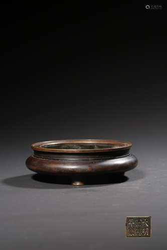 A BRONZE TRIPOD CENSER.QING PERIDO