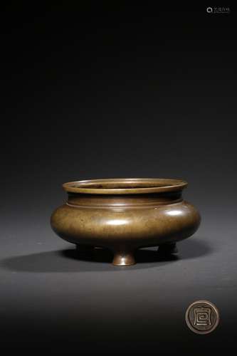 A BRONZE TRIPOD CENSER.QING PERIDO