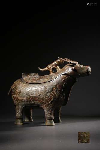 A BRONZE VESSEL BUFFALO.WESTERN ZHOU PERIOD