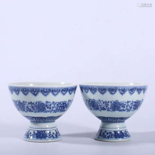 A PAIR OF BLUE AND WHITE BOWLS.QIANLONG PERIOD