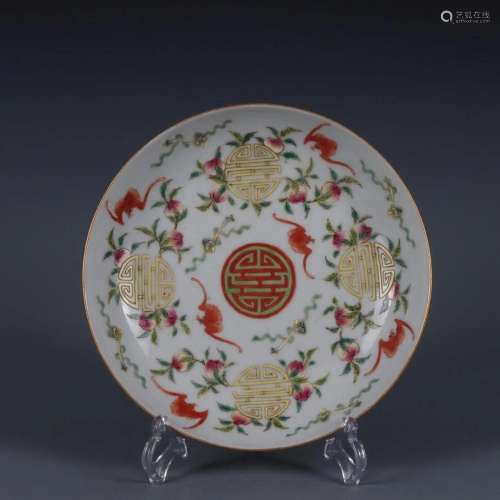 FAMILLE ROSE 'PEACH AND BAT' PLATE