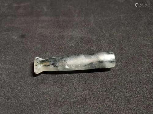 QING DUCKWEED GRAIN JADE CARVED CIGARETTE HOLDER