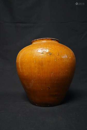 BROWNISH YELLOW POTTERY JAR