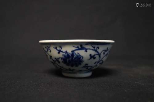 BLUE AND WHITE FLOWERS TEACUP