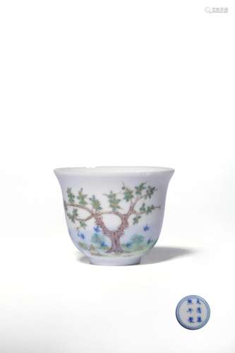 A FAMILLE-ROSE CUP.KANGXI PERIOD