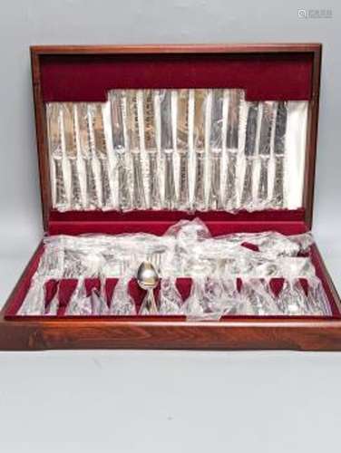 Garrard mahogany cased canteen silver plated cutlery