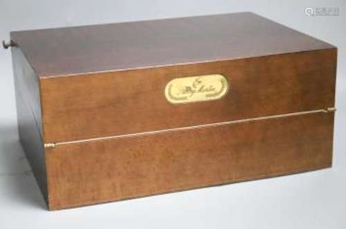 Remy Martin, A writing slope with bottle compartment, 36.5 c...