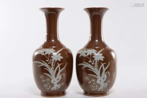 SOY GLAZE WHITE RESERVED FLORAL VASES, PAIR