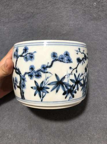 BLUE AND WHITE CRICKET POT