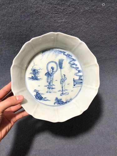 BLUE AND WHITE BRUSH WASHER WITH FIGURES