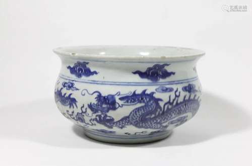 BLUE AND WHITE DRAGON AMONG CLOUDS POT