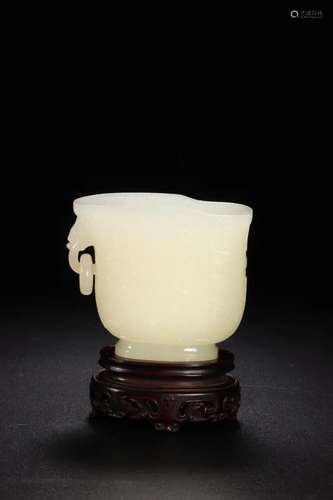 CREAMY JADE CARVING WINE VESSEL JUE