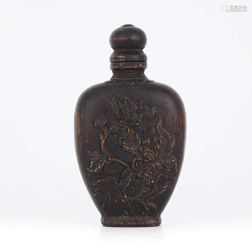 Aloeswood Snuff Bottle