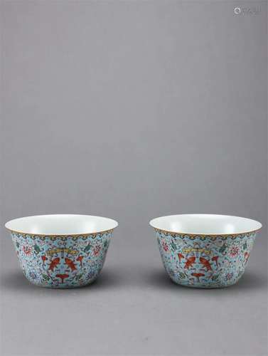 A Pair of Chinese Famille Rose Porcelain Bowls