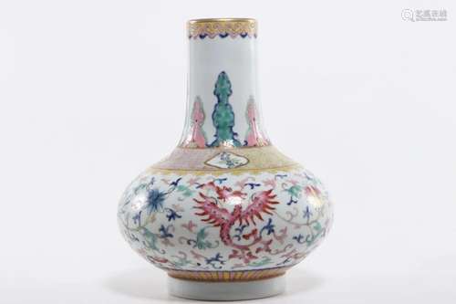 FAMILLE ROSE PHOENIX FLORAL GOBULAR VASE