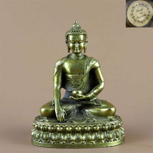 A Chinese Gilt Bronze Buddha Statue