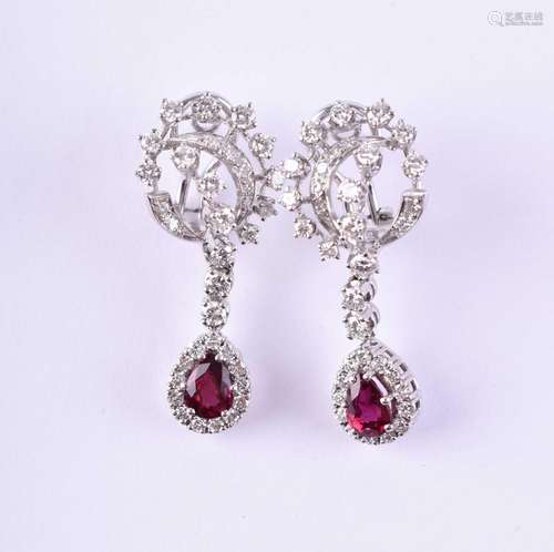 Brillant-Rubin Ohrstecker | Brilliant ruby ​​earrings