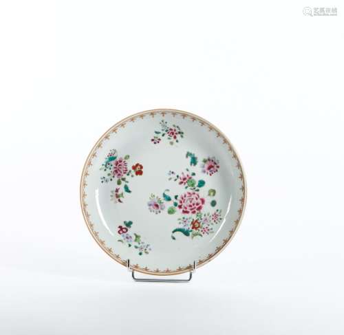 CHINE Jatte en porcelaine à décor polychrome de fleurs. 18èm...