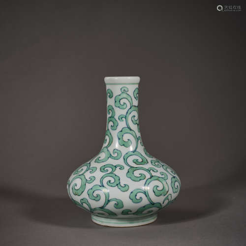 Ming Dynasty of China,Green Color Grass Pattern Bottle 中國明...