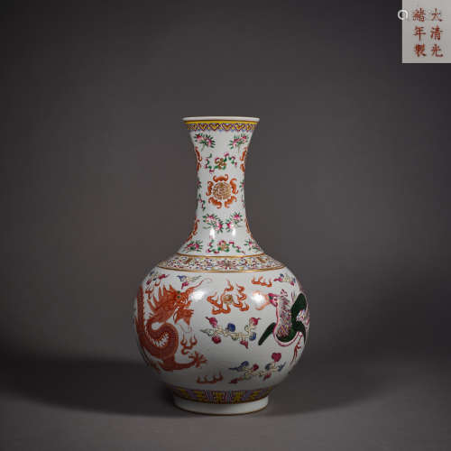 Qing Dynasty of China,Multicolored Dragon and Phoenix Bottle...
