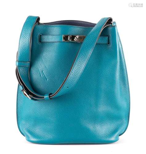 HERMES, Sac "So Kelly" bleu turquoise