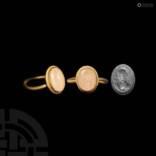 Byzantine Gold Ring with Chalcedony Gemstone