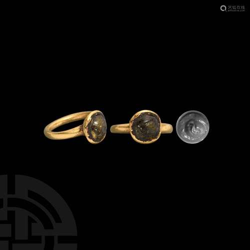 Byzantine Gold Ring with Animal Gemstone