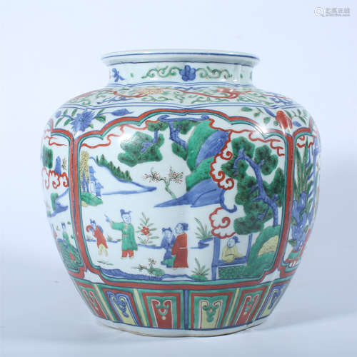 Colorful jar in Jiajing of Ming Dynasty