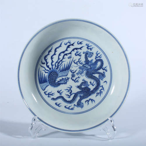 Qing Dynasty Qianlong blue and white plate