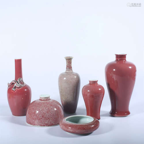 A set of Kangxi red glazed porcelain in Qing Dynasty