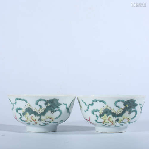 A pair of pastel bowls in Qing Dynasty