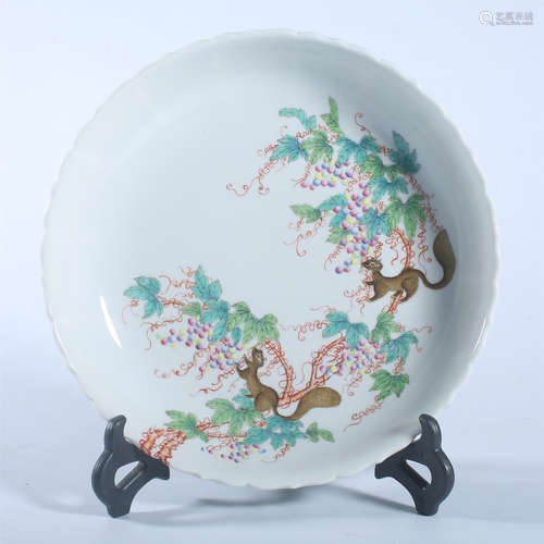 Qing Dynasty Yongzheng pastel plate