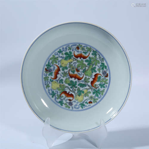 Yongzheng doucai plate in Qing Dynasty