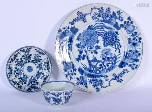 A 17TH/18TH CENTURY CHINESE BLUE AND WHITE PORCELAIN PLATE K...