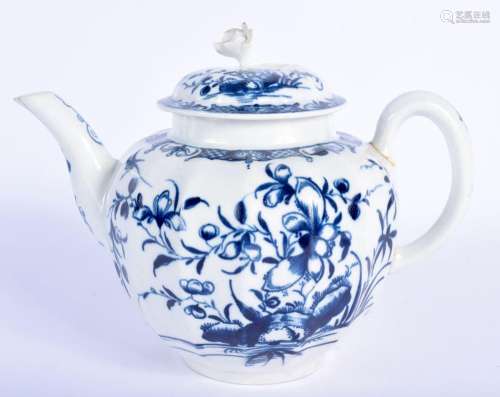 AN 18TH CENTURY WORCESTER BLUE AND WHITE FACETTED TEAPOT AND...