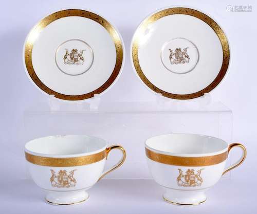 20th c. Minton pair of breakfast size teacup and saucers gil...